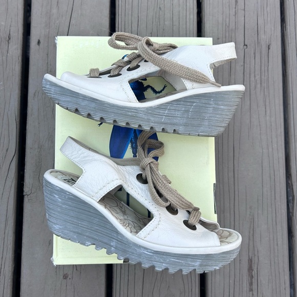 FLY LONDON Globe Shoes YLVA Off White Wedge Lace-Up Sandals | Size 38 US 7.5 - Picture 1 of 10